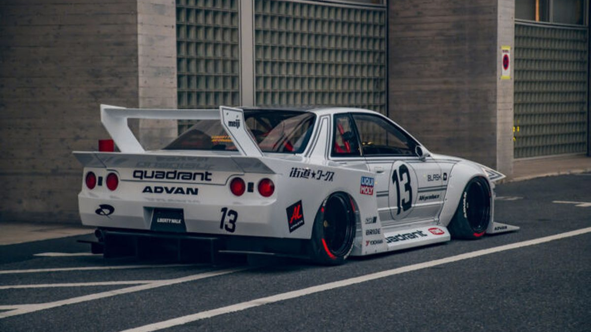 Desain Gahar ala Bosozoku, Liberty Walk Rilis Body Kit Terbaru untuk Skyline R32